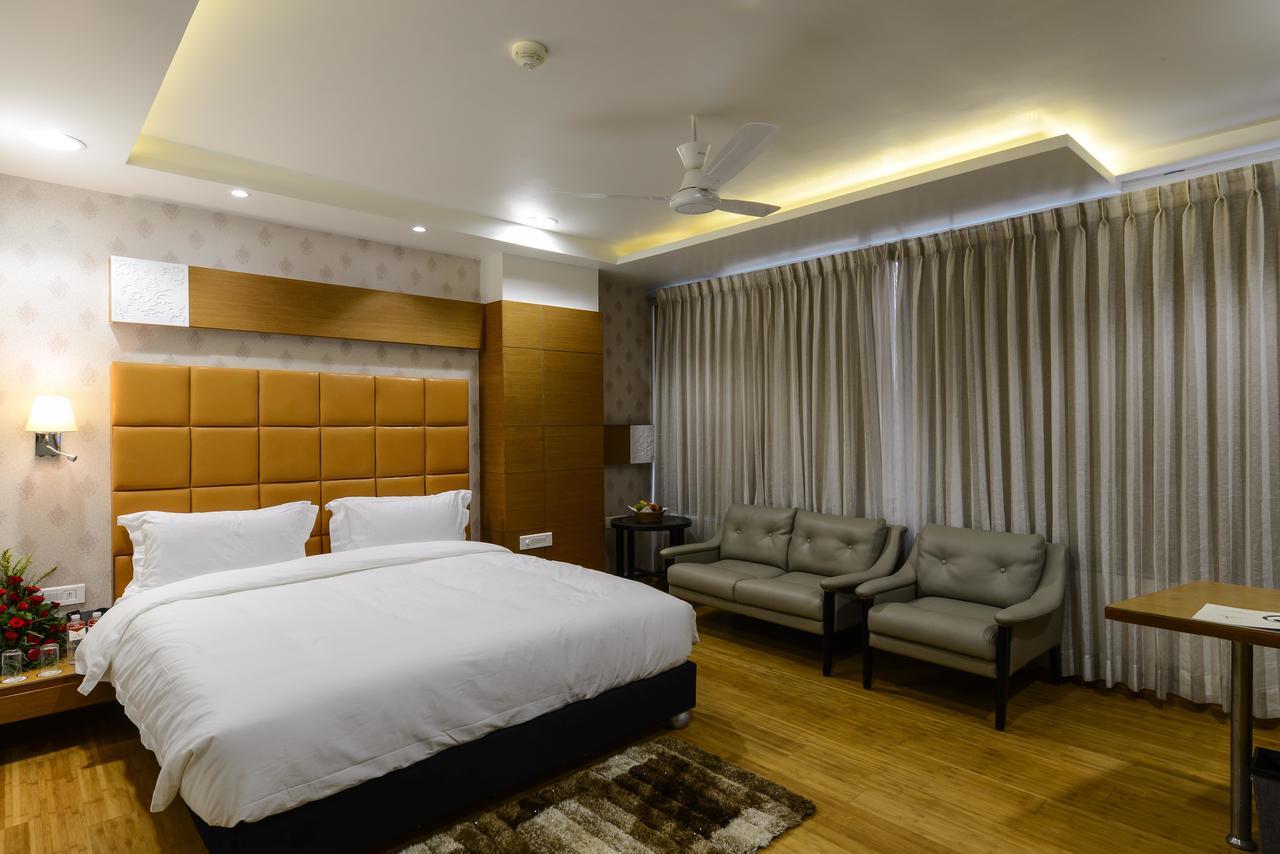 Hotel Atishay Бхопал Экстерьер фото